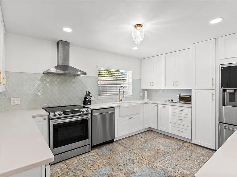 4104 W Knights Ave — Photo 13