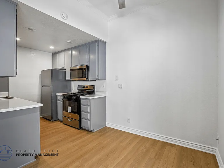 Rollingwood Apartments — Photo 65
