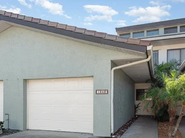 1243 Beachside Ln, Melbourne, FL 32903