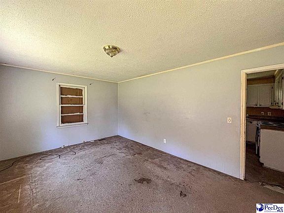 2nd image of 2398 Hotel St