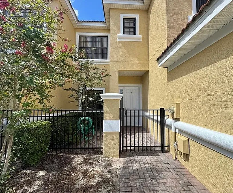 1270 Clove Dr