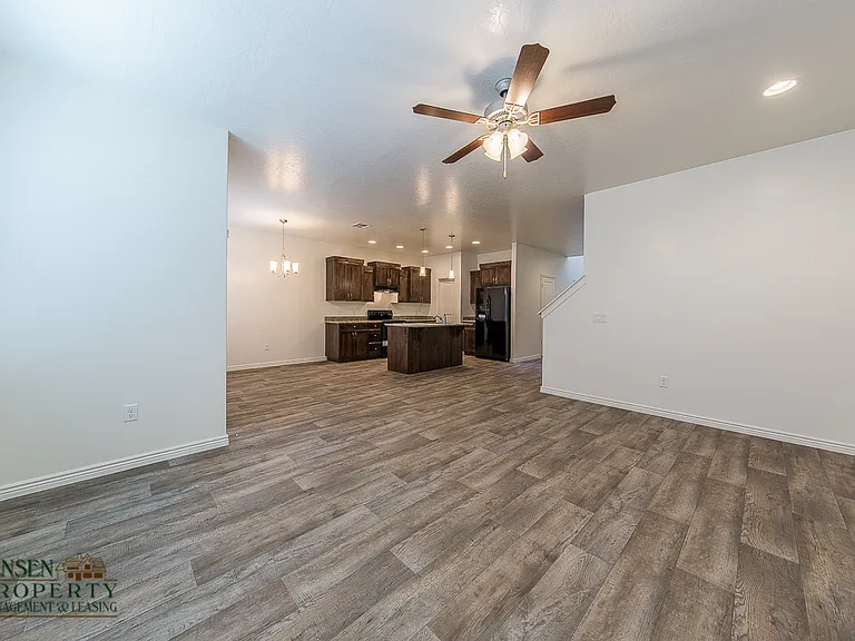 3252 E Tanoak Dr — Photo 5