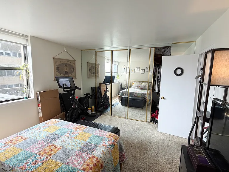 6301 N Sheridan Rd #9V — Photo 12