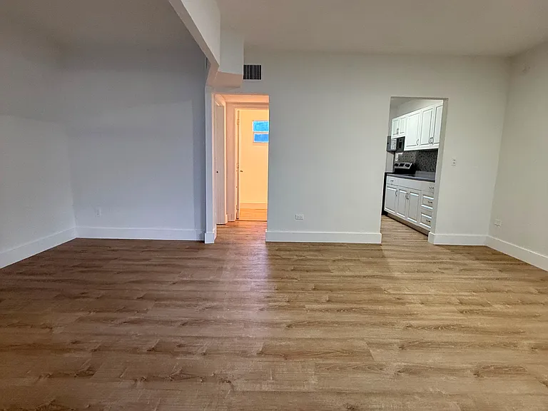 1041 NW 30th St #2 — Photo 12
