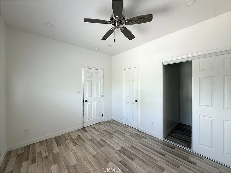 1020 W 67th St — Photo 10