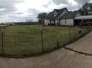 112 Heritage Oaks Dr, Cedar Creek, TX 78612