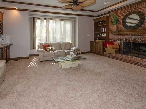 5th image of 8705 Sturgen Bay Ln