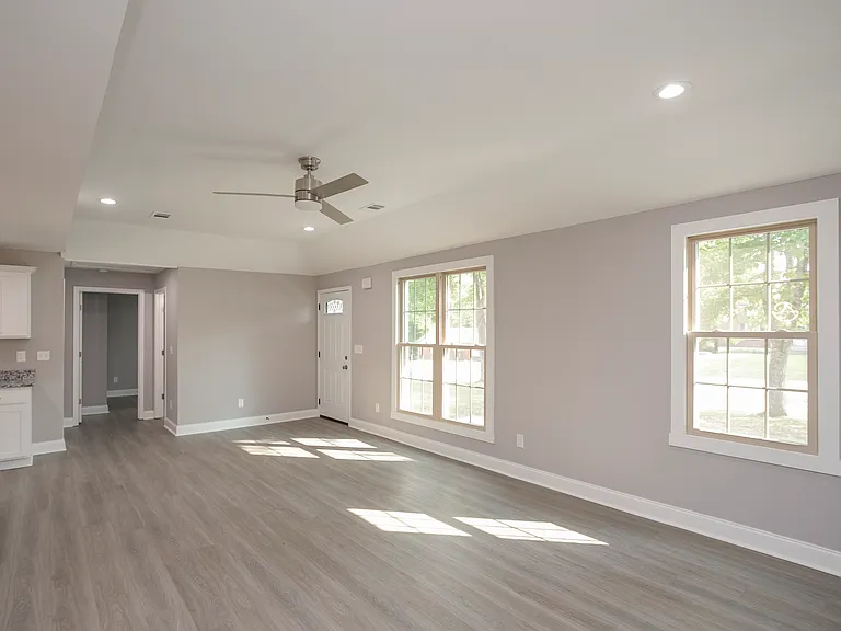 1229 Berwick Trl — Photo 11