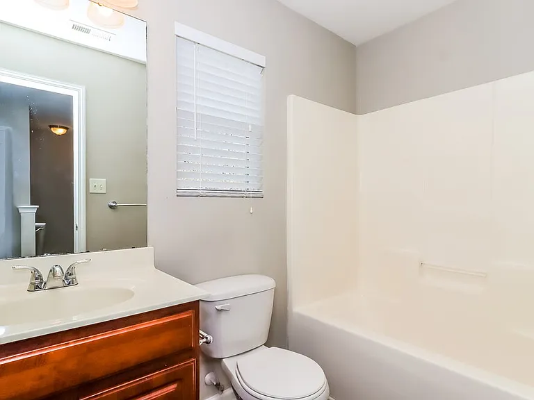 6805 Fawn View Dr — Photo 15