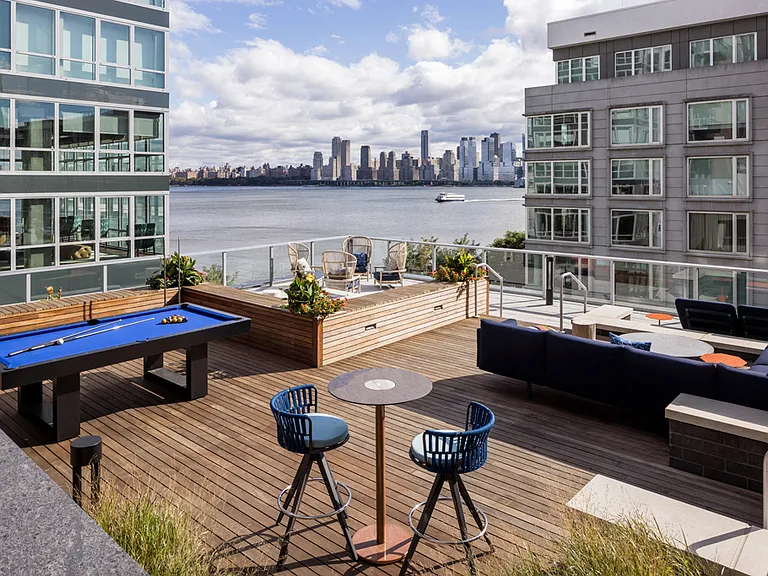 RiverHouse 9 at Port Imperial — Photo 17