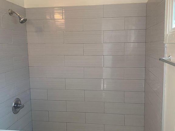 4th image of 1607 W 208th St APT 7