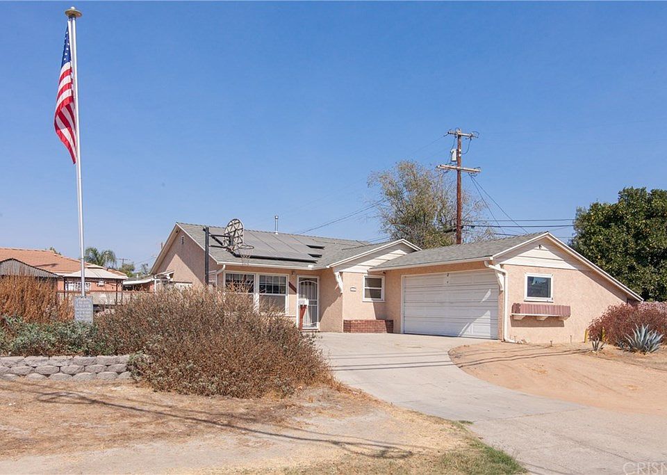 1st image of 12247 Stagg St