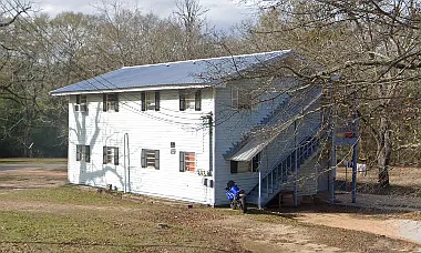 2 bed, 800 sqft, $450 — Photo 1