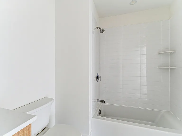 1035 Commonwealth Ave — Photo 58