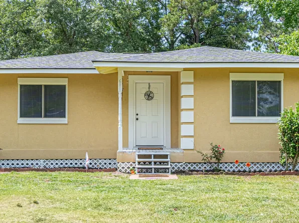 688 Ash Branch Rd, Pembroke, GA 31321