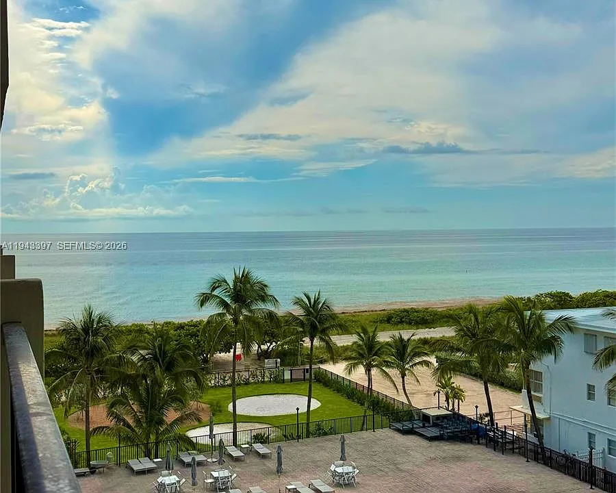9273 Collins Ave #501