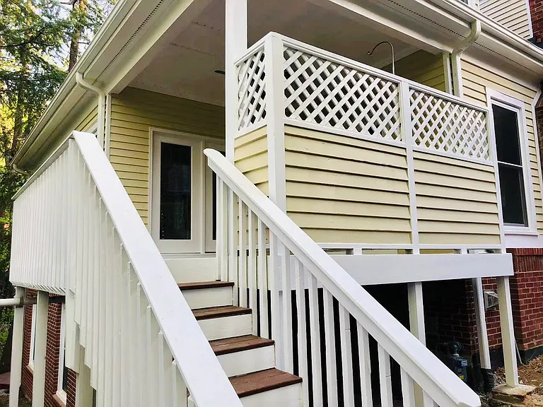 109 Cameron Glen Dr — Photo 1