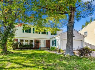 268 N Walnut Ln, Schaumburg, IL 60194