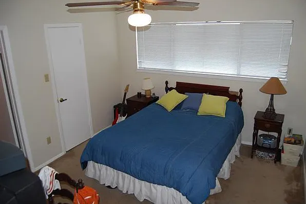 806 W 24th St #105 — Photo 2