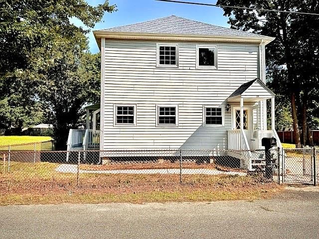 1st image of 52 Blake St