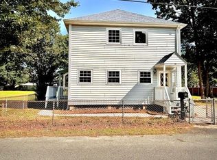 52 Blake St, Warwick, RI 02889