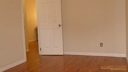 Rented by aptsandlofts.com