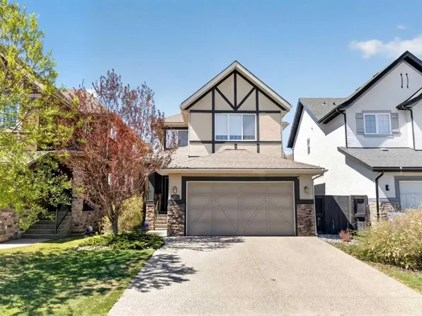 30 E Cranarch Cir SE, Calgary, AB T3M 0S3