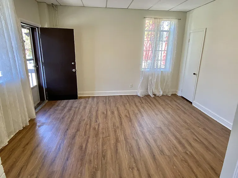 5801 Walnut St #1 — Photo 5