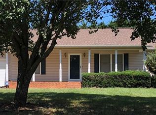 2994 Country Crossing Dr, Lincolnton, NC 28092