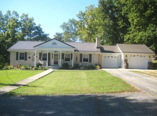 800 Evelyn Rd, Beattyville, KY 41311