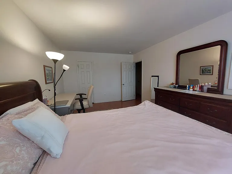 12 Coventry Ct — Photo 25