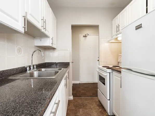 612 Dawes Rd #50081A-607, Toronto, ON M4B 2G8