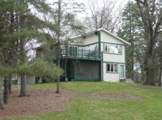797 N Oak Dr, Vadnais Heights, MN 55127