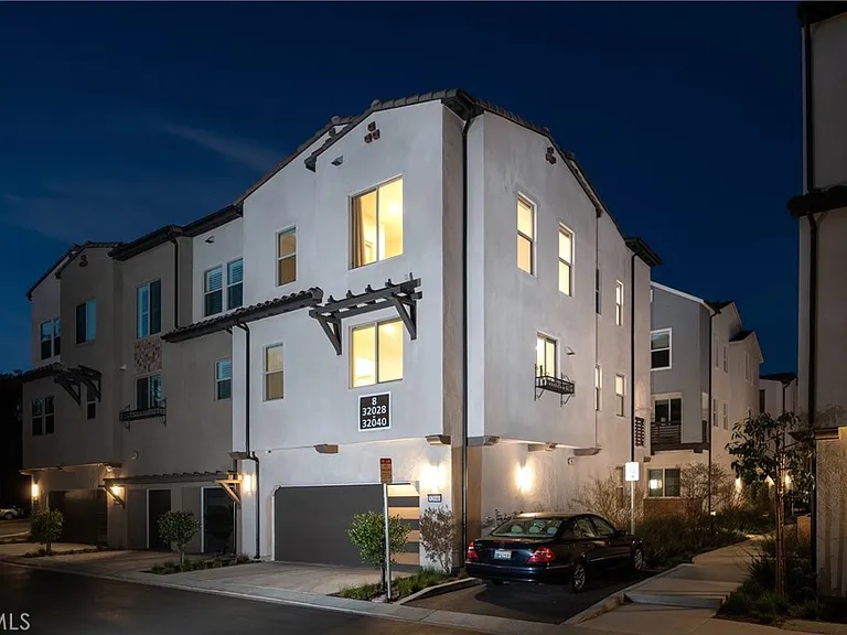 32040 Paseo Vienta — Photo 1