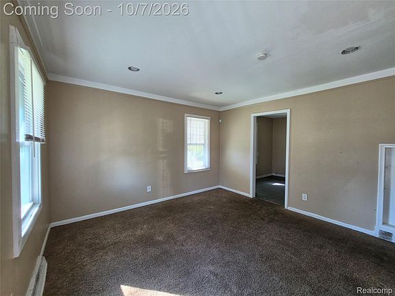 4th image of 12231 Vaughan St