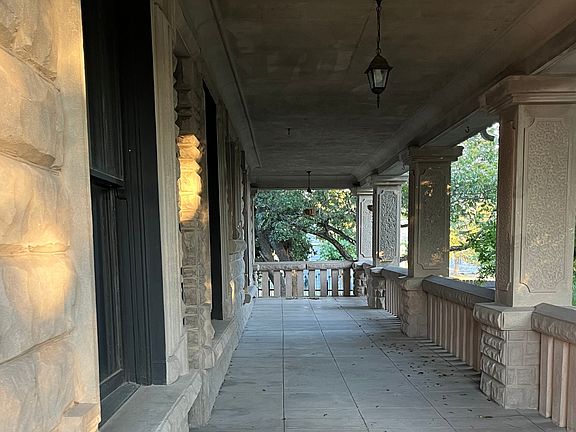 shared space: wrap around porch south side.