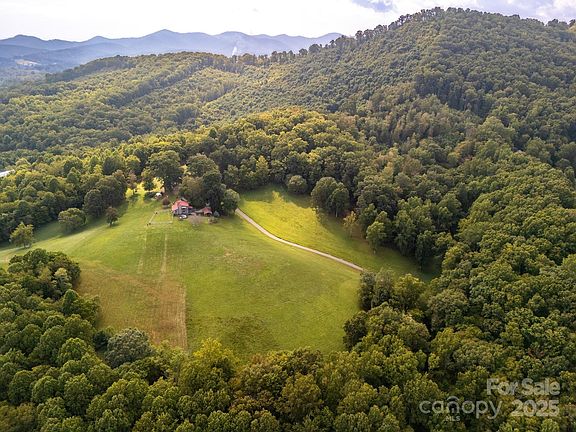 11th image of 50 Holland Ridge Dr
