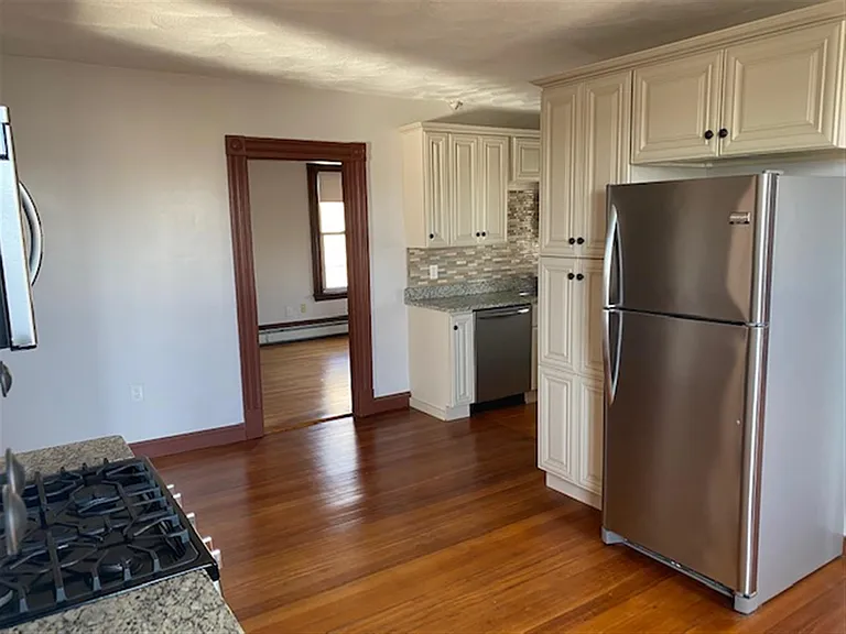 51 Mansfield St — Photo 11