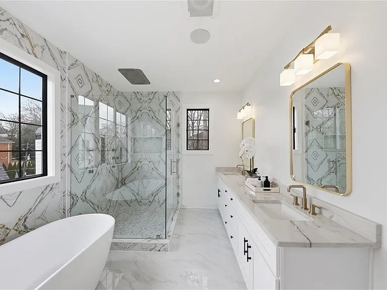 1385 Sylvan Cir NE — Photo 13