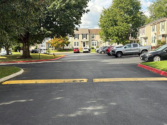 5th image of 362 Delmar Ct