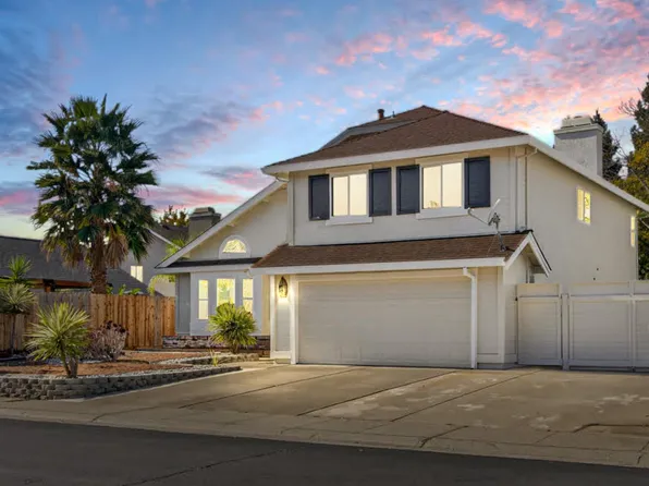 1303 Antrim Dr, Roseville, CA 95747