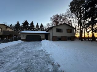 6507 Chamberlain Rd, Woodbury, MN 55125
