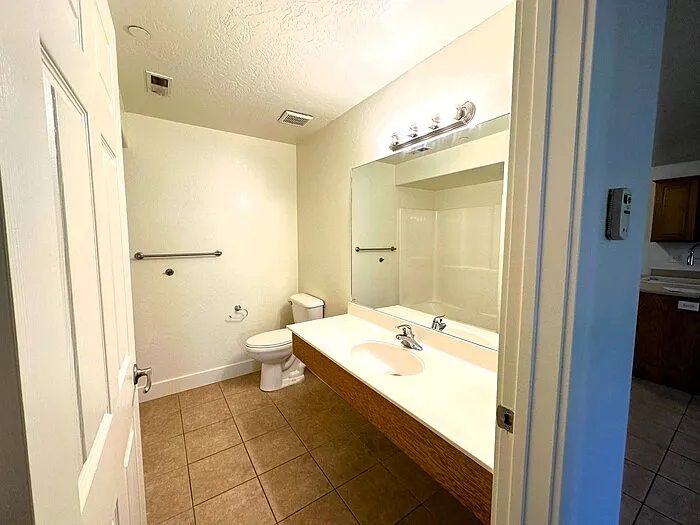 580 S Center St #15 — Photo 9