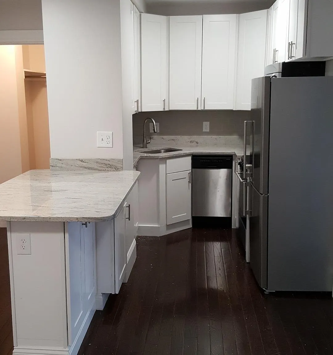 2 bed, 665 sqft, $3,700 — Photo 2