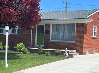 3835 Grange Rd, Trenton, MI 48183