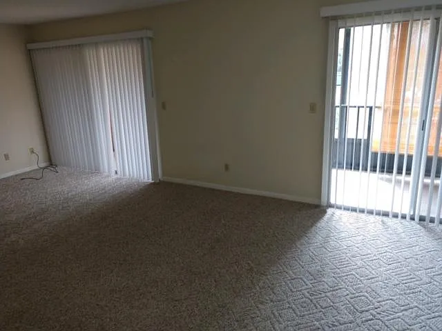 160 Live Oak Woods Ct #6D — Photo 4