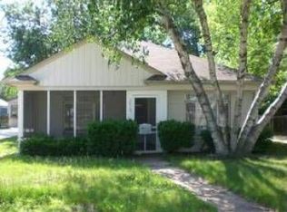 3916 Syracuse St, Dearborn Heights, MI 48125