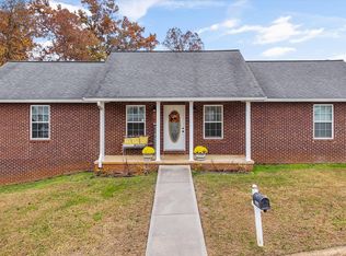 1264 Lori Ellen Ct, Sevierville, TN 37876