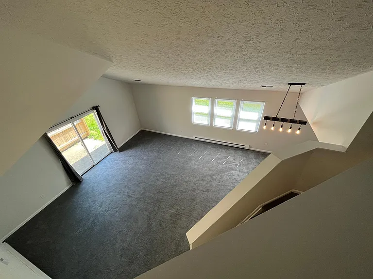 1671 Olympus Dr — Photo 10