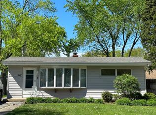 517 Union Ave, St Charles, IL